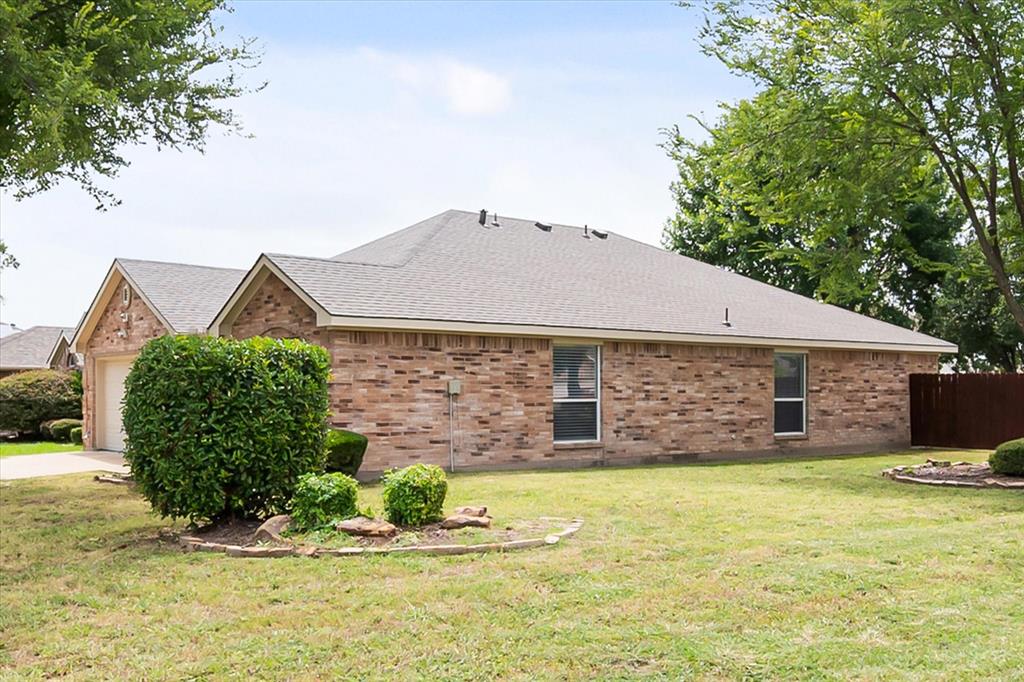 4406 Fox Meadows Ln, Mansfield, TX 76063 photo