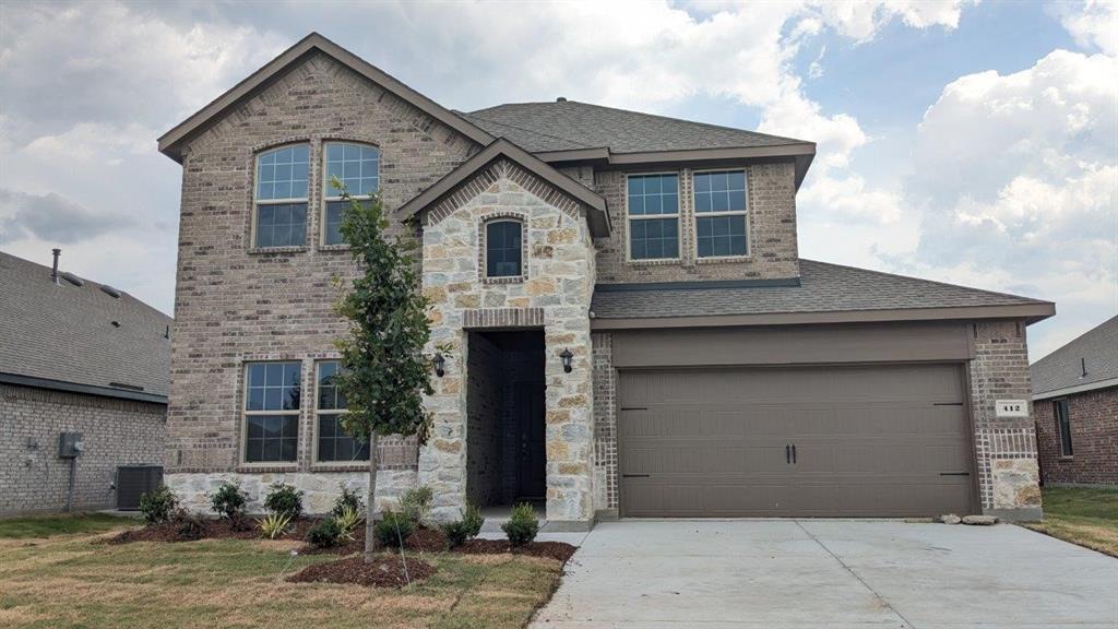 412 Carthage St, Caddo Mills, TX 75135