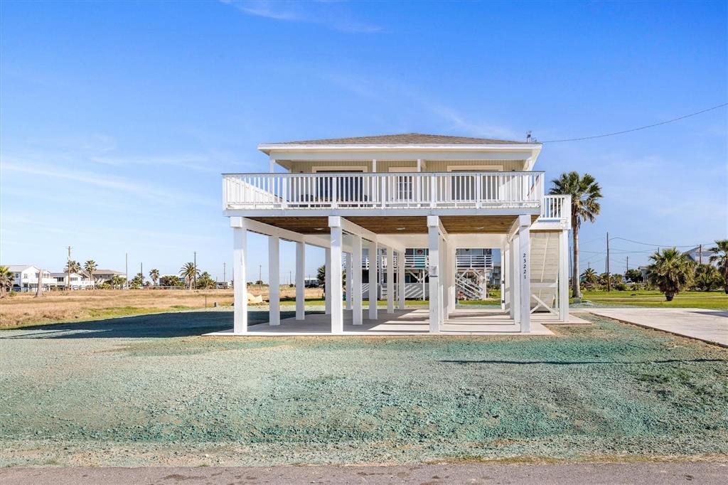 23221 Galceran Dr, Galveston, TX 77554 photo