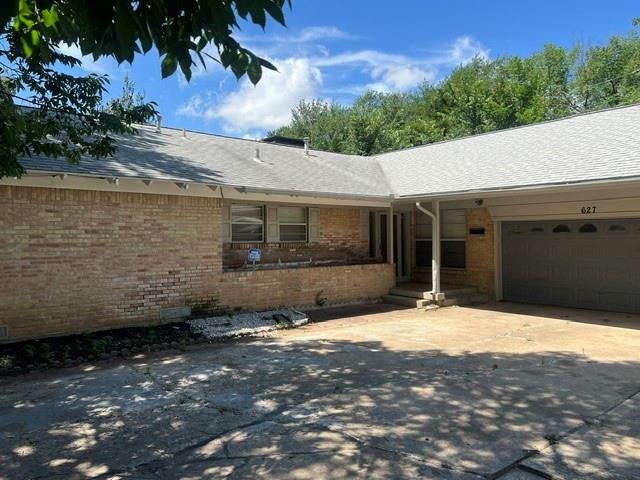 627 Kingston Dr, Irving, TX 75061