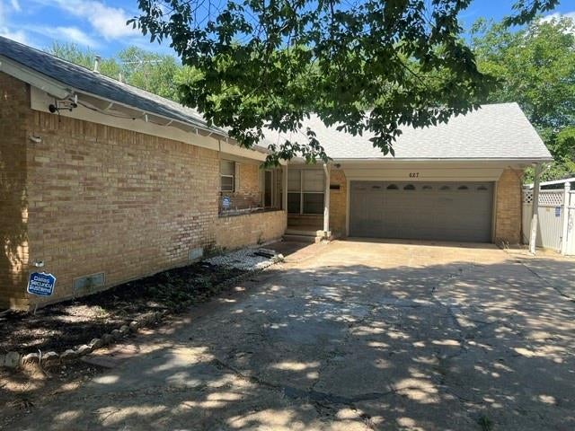 627 Kingston Dr, Irving, TX 75061 photo