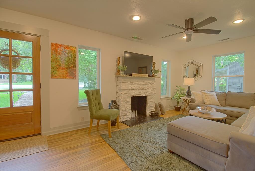 9030 San Benito Way, Dallas, TX 75218 photo