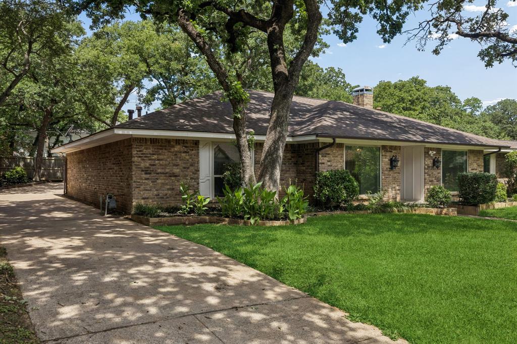 1908 Scarlett Ct, Arlington, TX 76012 photo