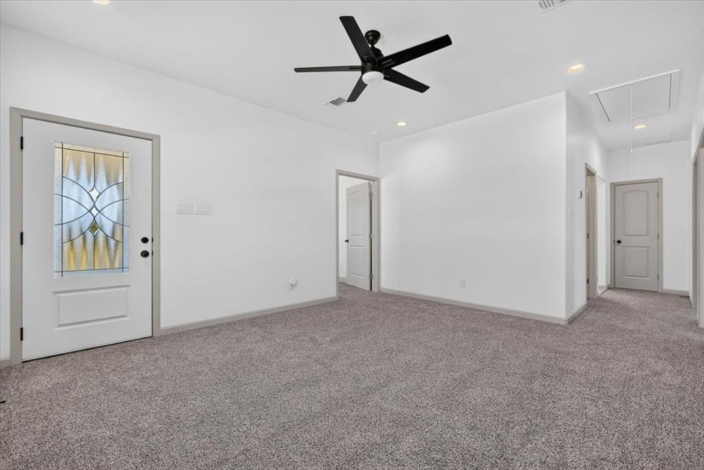 750 Jay Bird Ln, Reno, TX 76082 photo