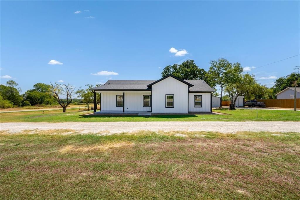 750 Jay Bird Ln, Reno, TX 76082 photo