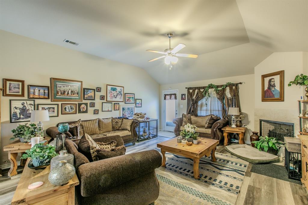 2937 Mayfair Ln, Lancaster, TX 75134 photo