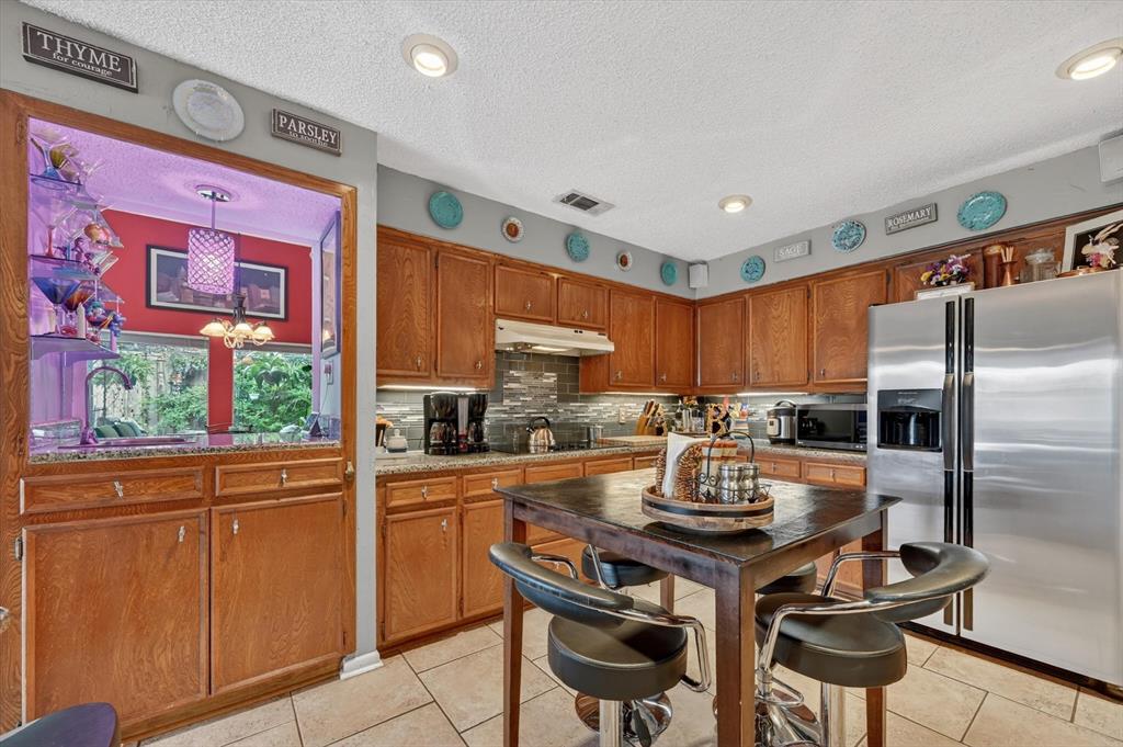 10015 Chimney Hill Ln, Dallas, TX 75243 photo