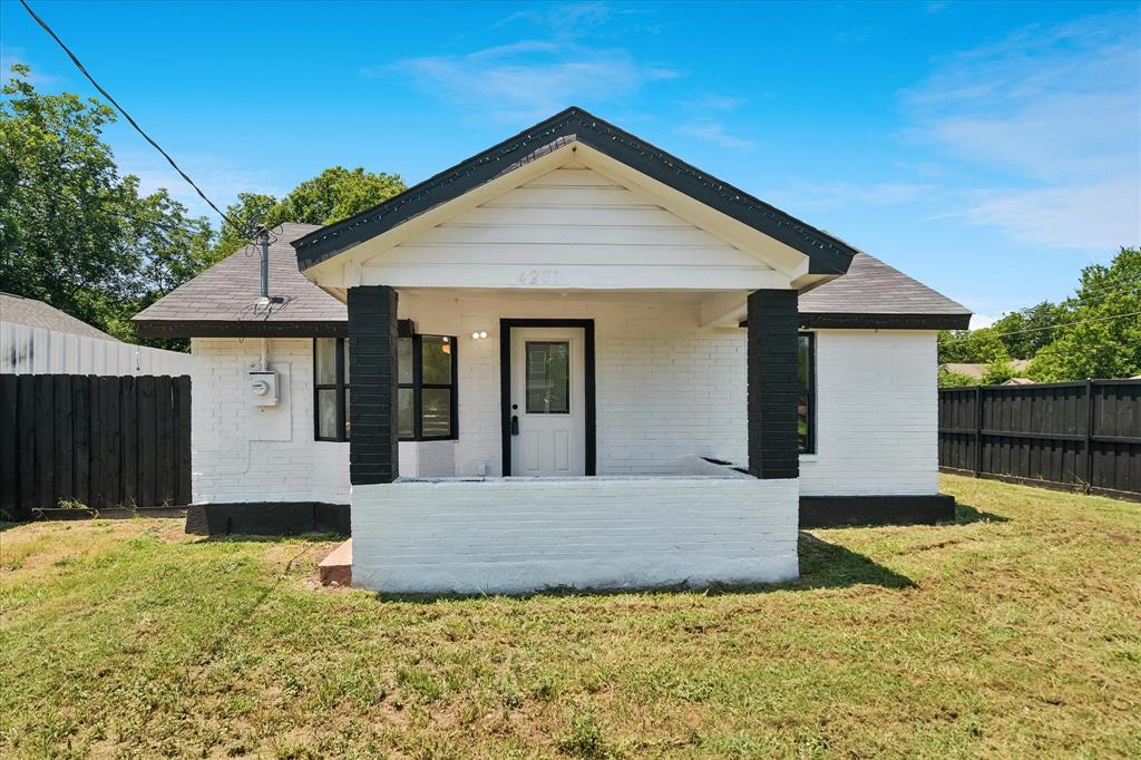 4201 Easter Ave, Dallas, TX 75216
