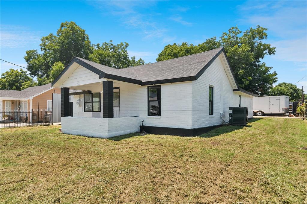 4201 Easter Ave, Dallas, TX 75216 photo