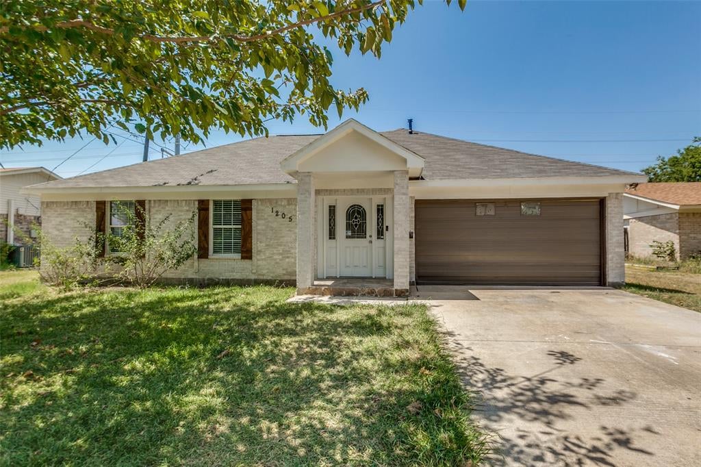 1205 Briarcove Dr, Richardson, TX 75081 photo