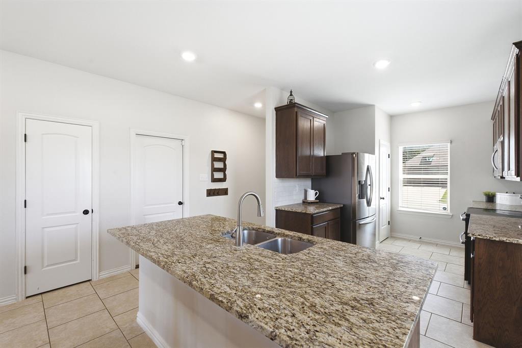 2112 Atlantic Ave, Anna, TX 75409 photo