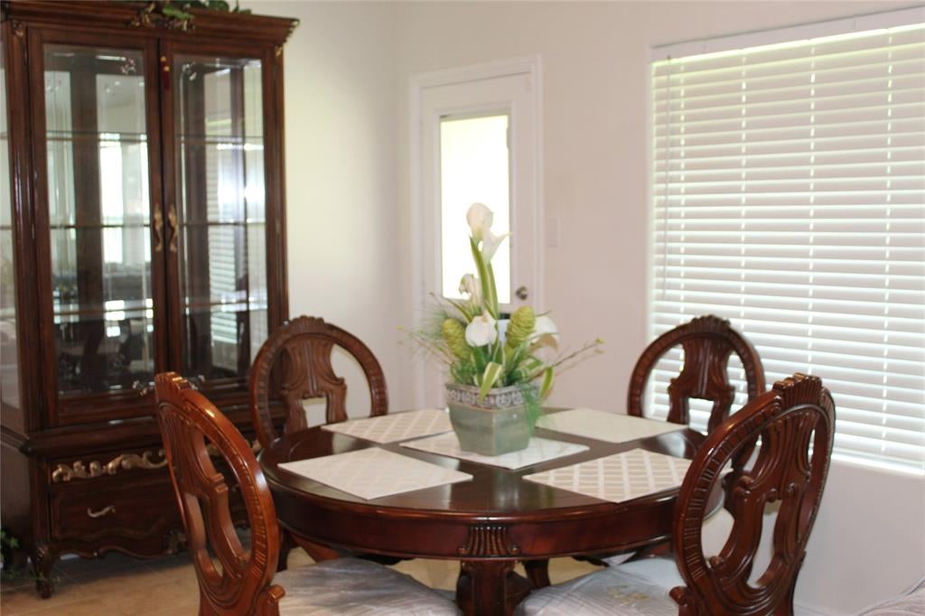 624 Yarborough St, Crowley, TX 76036 photo