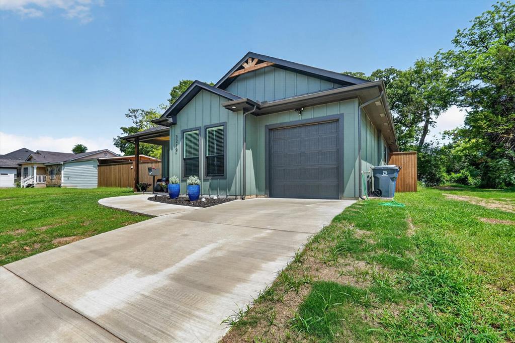 3210 Carpenter Ave, Dallas, TX 75215 photo