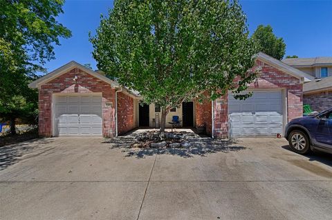 Duplex in Azle TX 1201 Village Garden Drive.jpg