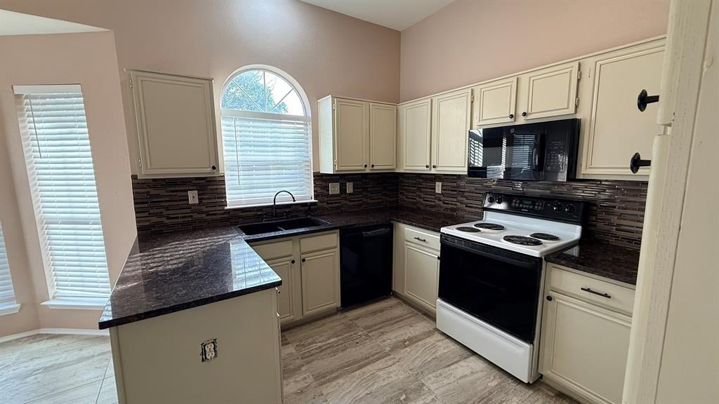 12259 Rim Rock Rd, Dallas, TX 75253 photo