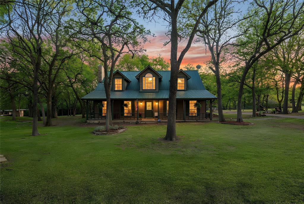 136 Southwinds Dr, Weatherford, TX 76087