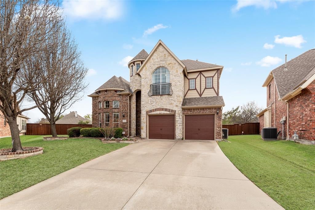 5736 New Castle Dr, Richardson, TX 75082
