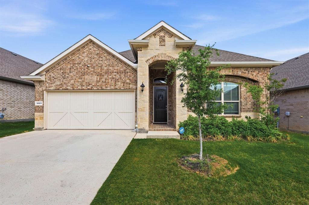 3021 Lionsgate Dr, Argyle, TX 76226