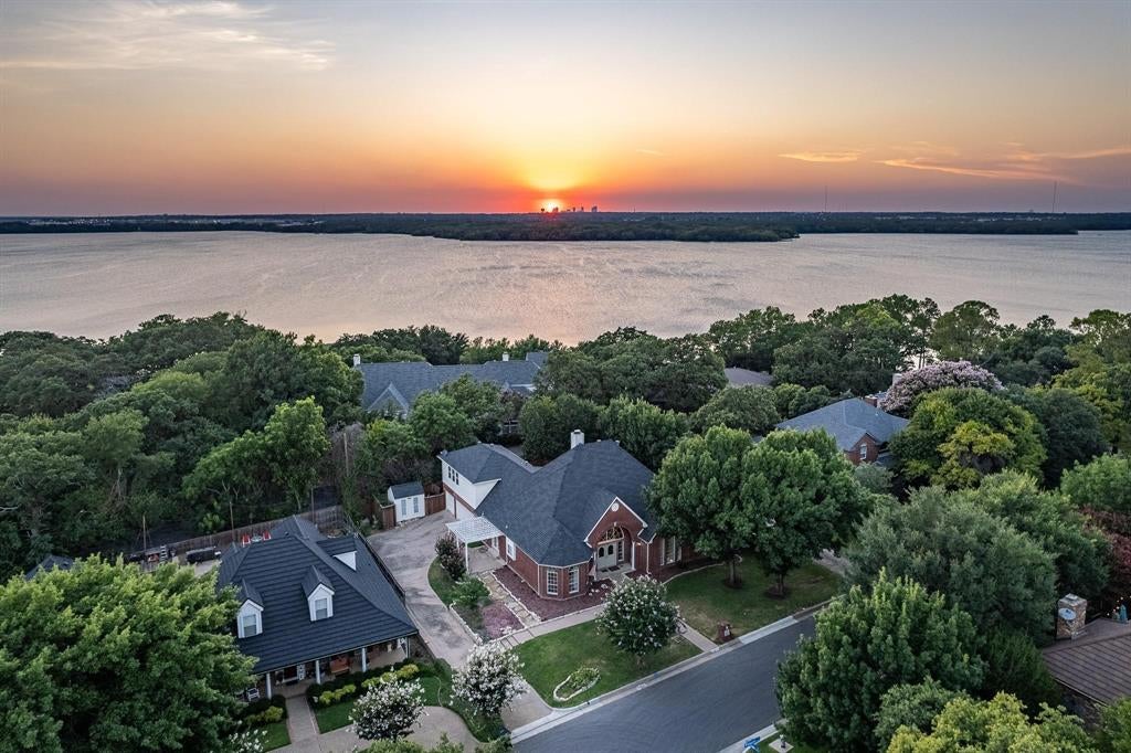 3204 Tranquility Dr, Arlington, TX 76016