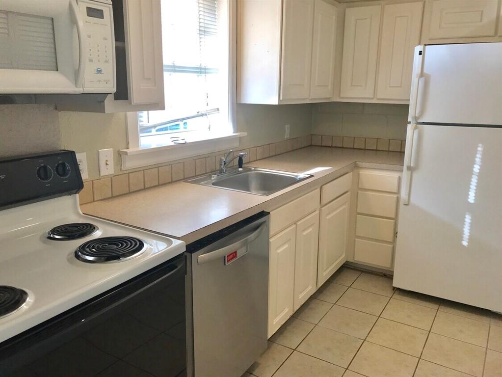 210 Austin St, Grapevine, TX 76051 photo