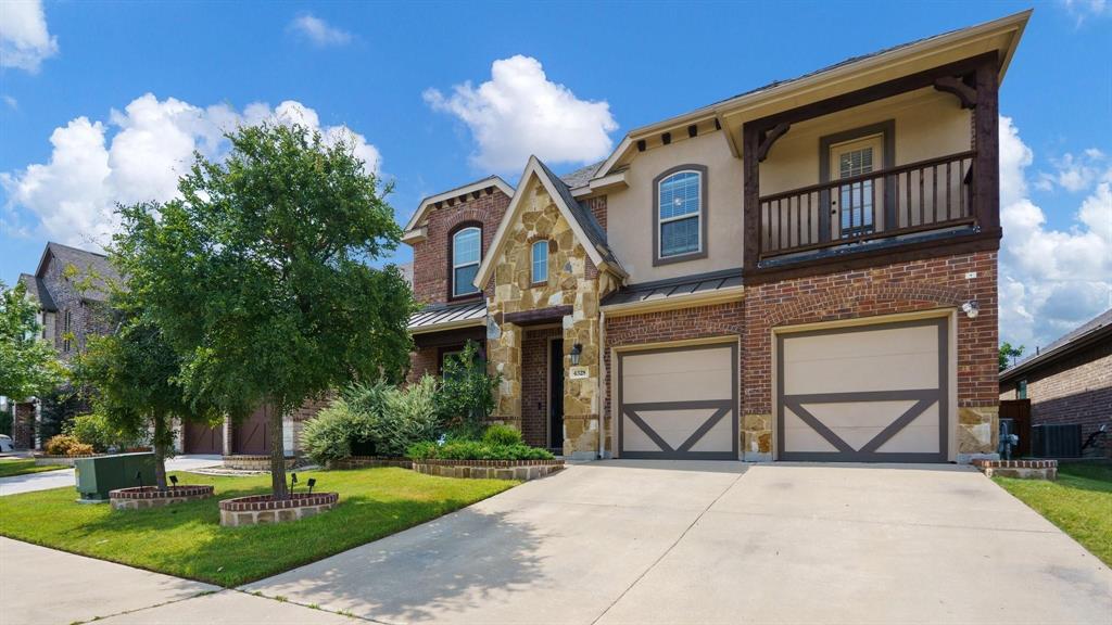 4328 Oak Chase Dr, Fort Worth, TX 76244