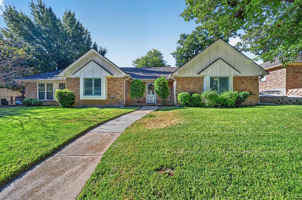 4208 Trowbridge Dr, Arlington, TX 76013 photo