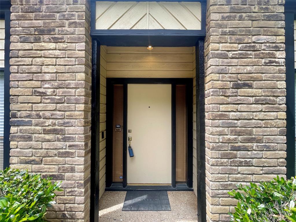 9931 Chimney Hill Ln, Dallas, TX 75243 photo
