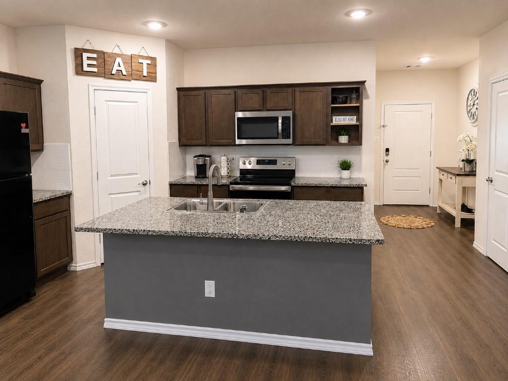 803 Farmstead Way, Royse City, TX 75189 photo