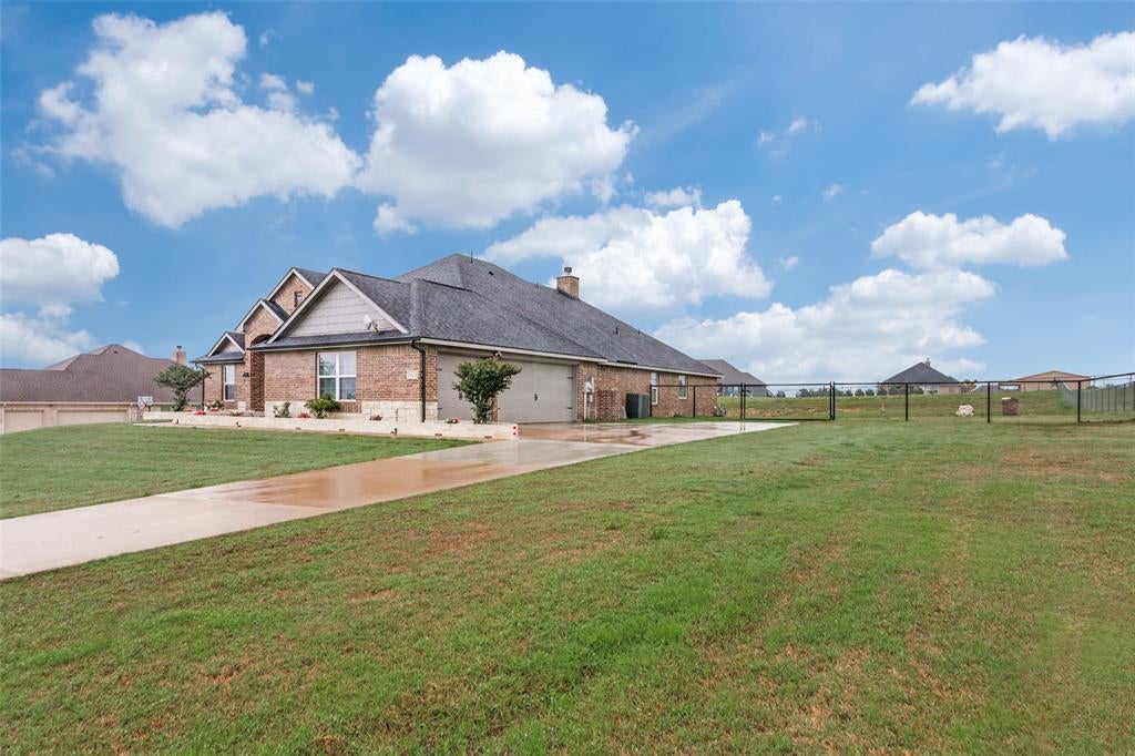 8624 Tucker Dr, Godley, TX 76044 photo