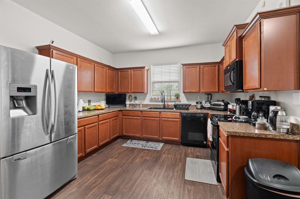9831 Whistler Dr, Dallas, TX 75217 photo