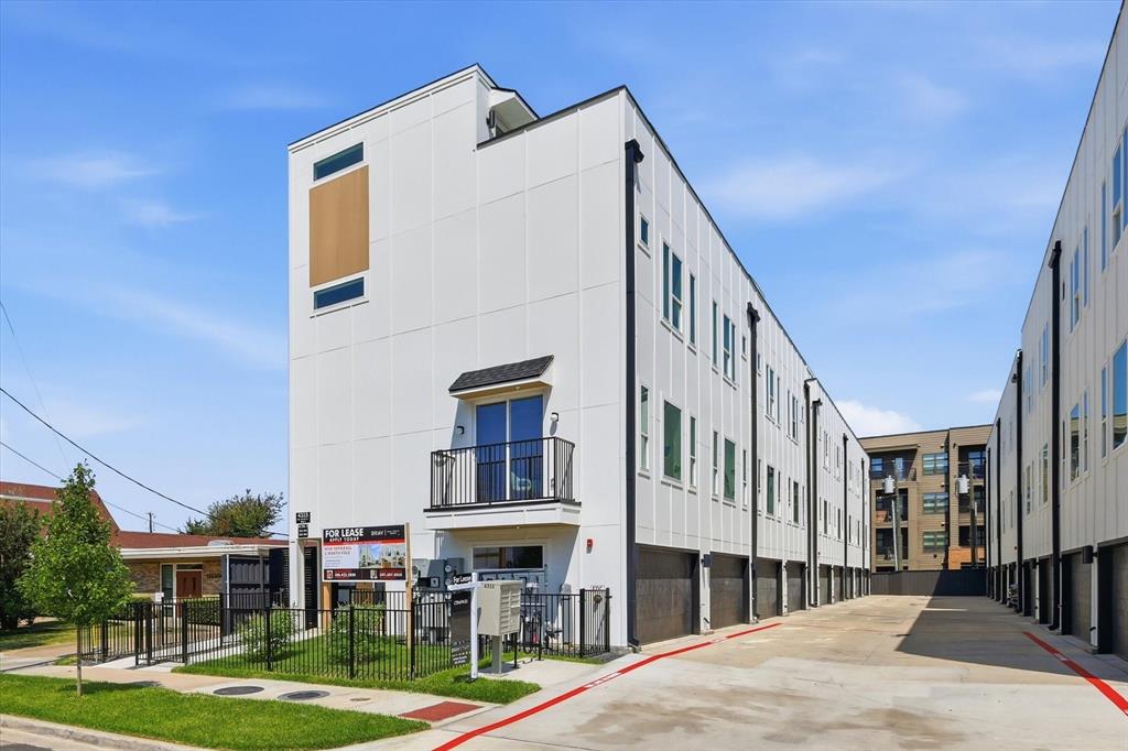 4315 San Jacinto St #302, Dallas, TX 75204 photo