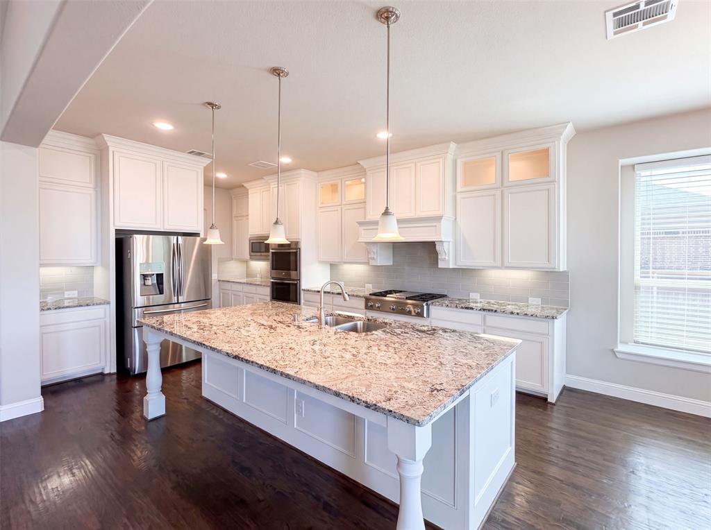 965 Touchstone Rd, Frisco, TX 75036 photo