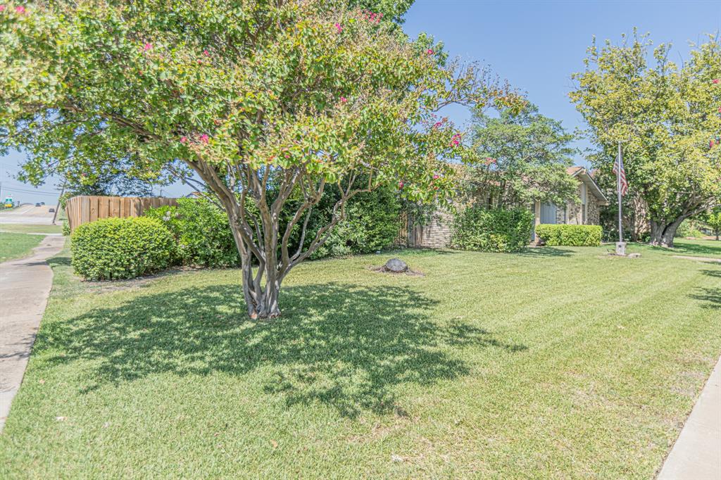 4501 Freeport Dr, Garland, TX 75043 photo