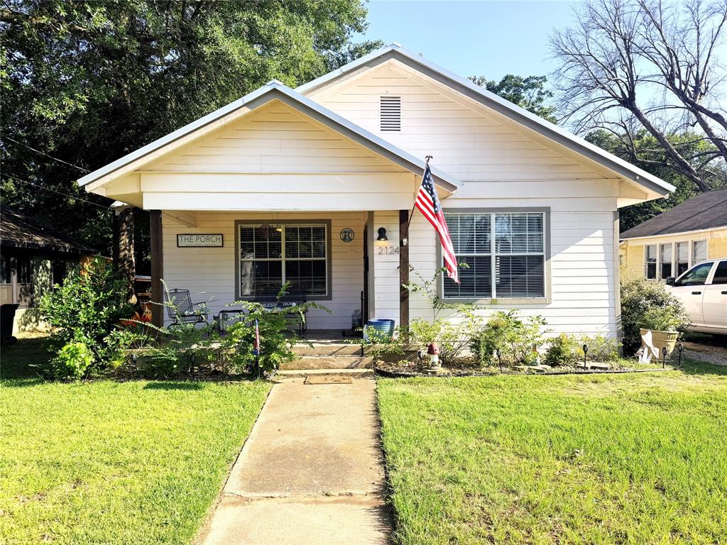 2124 Culbertson St, Paris, TX 75460