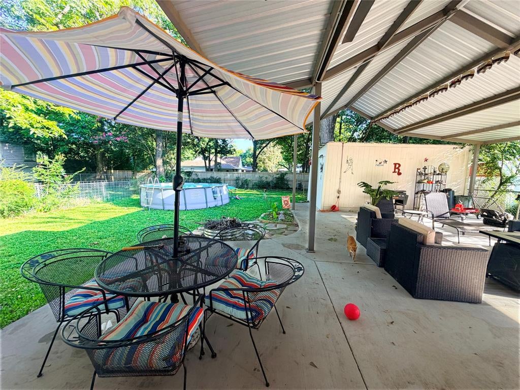 2124 Culbertson St, Paris, TX 75460 photo