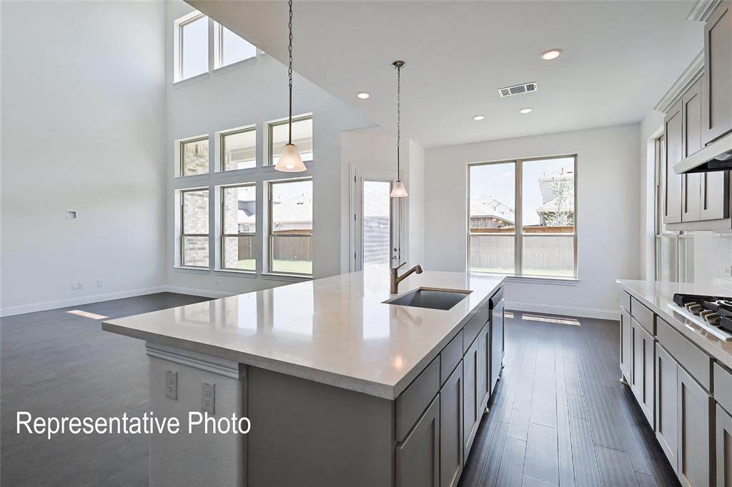 4371 Michigan Ave, Midlothian, TX 76065 photo