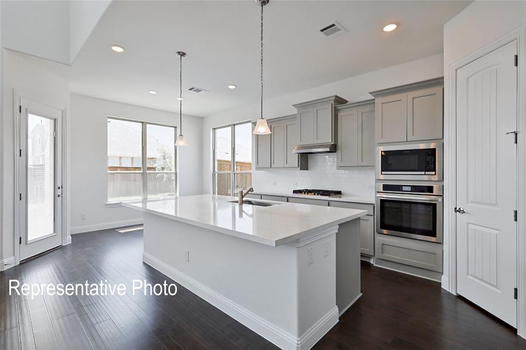 4371 Michigan Ave, Midlothian, TX 76065 photo