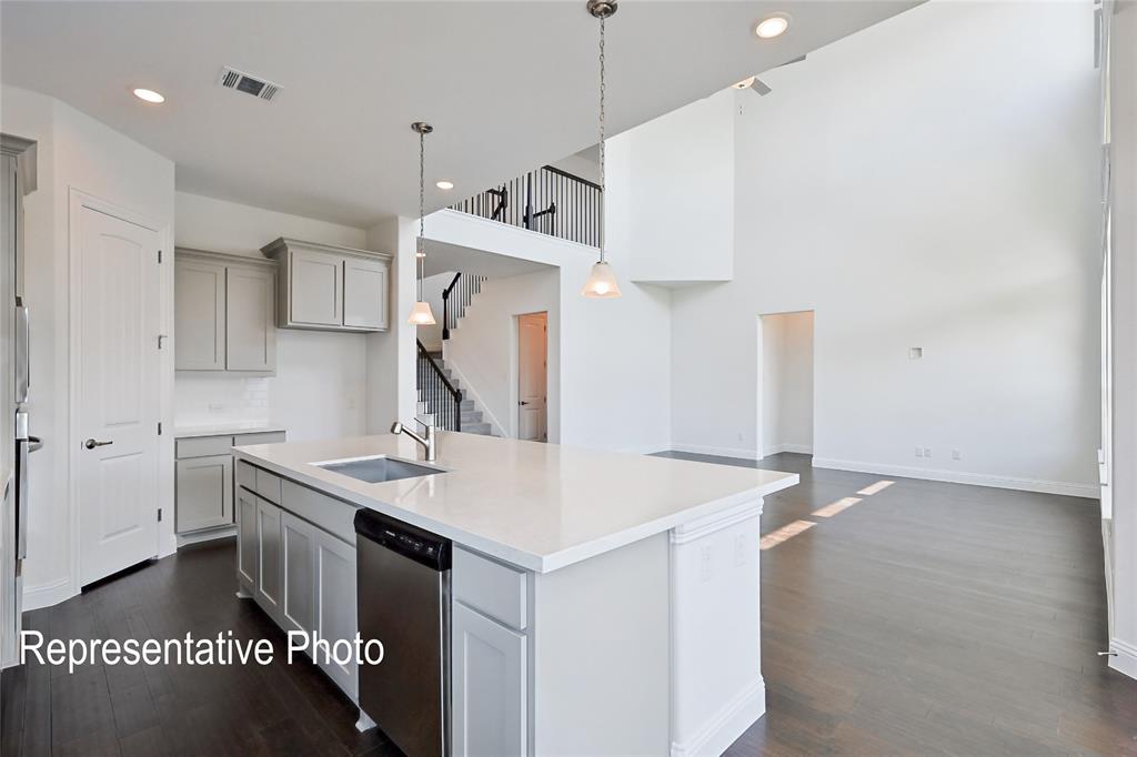 4371 Michigan Ave, Midlothian, TX 76065 photo