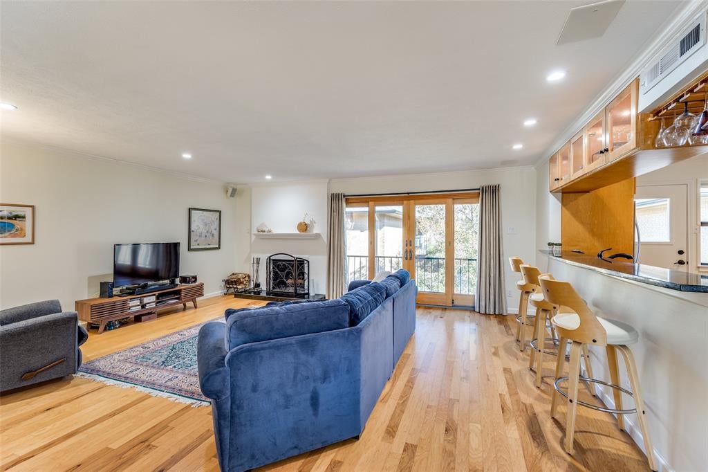 10741 Villager Rd, Dallas, TX 75230