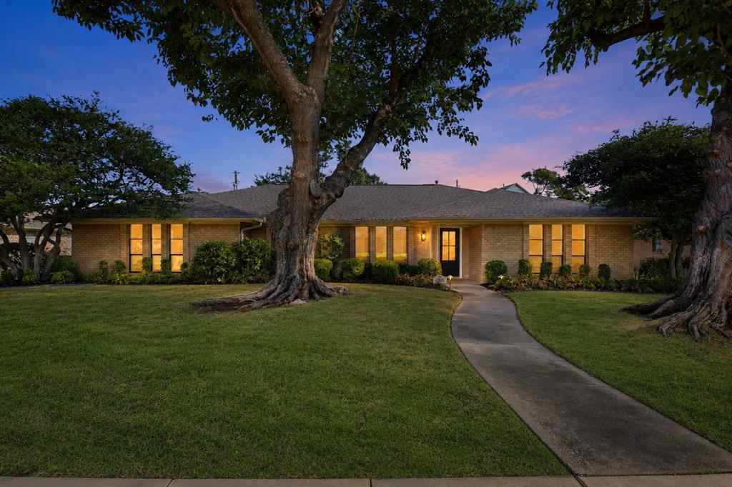 1905 Midcrest Dr, Plano, TX 75075