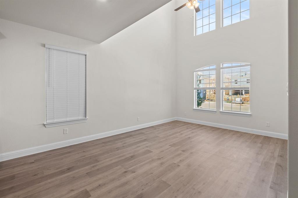 910 Milkweed Dr, Euless, TX 76039 photo