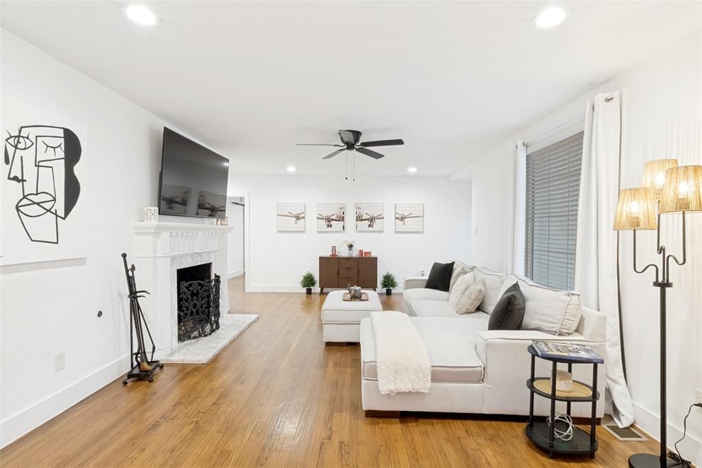 6867 Gaston Ave, Dallas, TX 75214 photo
