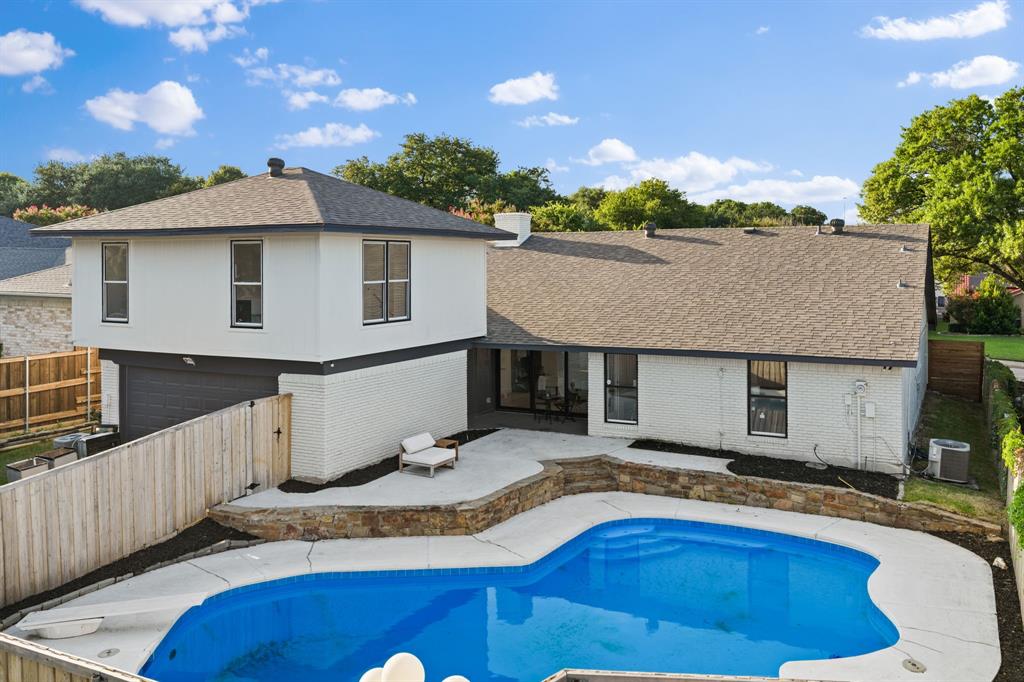 9648 Fallbrook Dr, Dallas, TX 75243