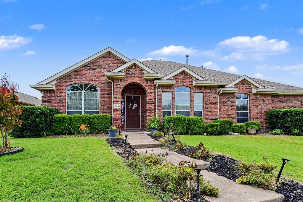 3210 Silver Spring Way, Rowlett, TX 75089