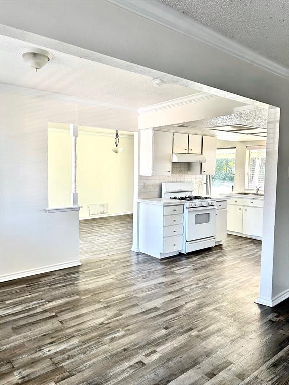 834 Quebec Dr, Garland, TX 75040 photo