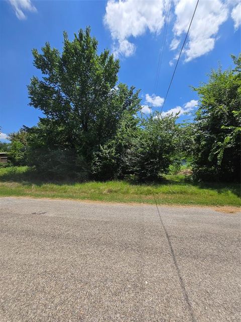 Unimproved Land in Azle TX 7167 Darling Street.jpg