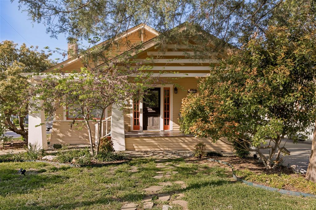 408 Heard St, Mckinney, TX 75069 photo