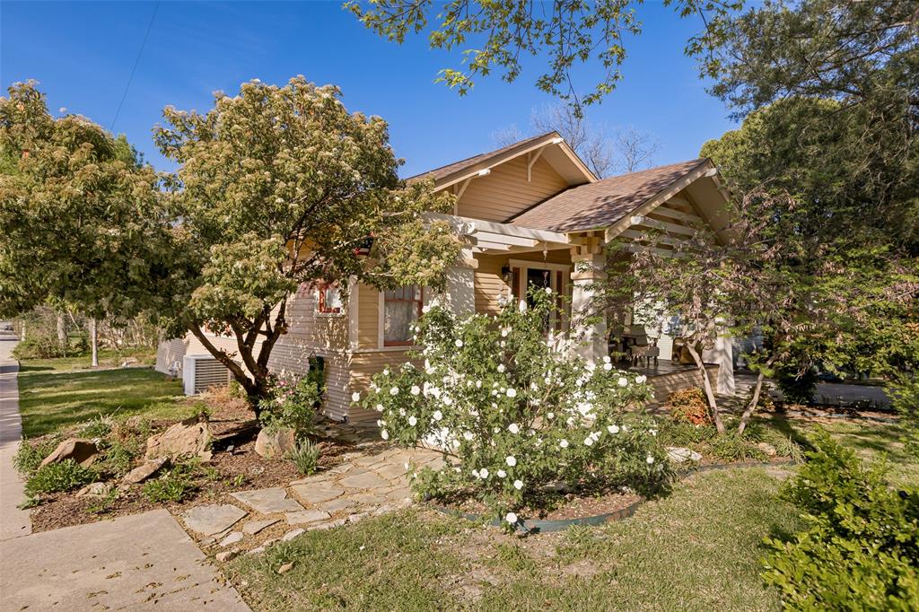 408 Heard St, Mckinney, TX 75069
