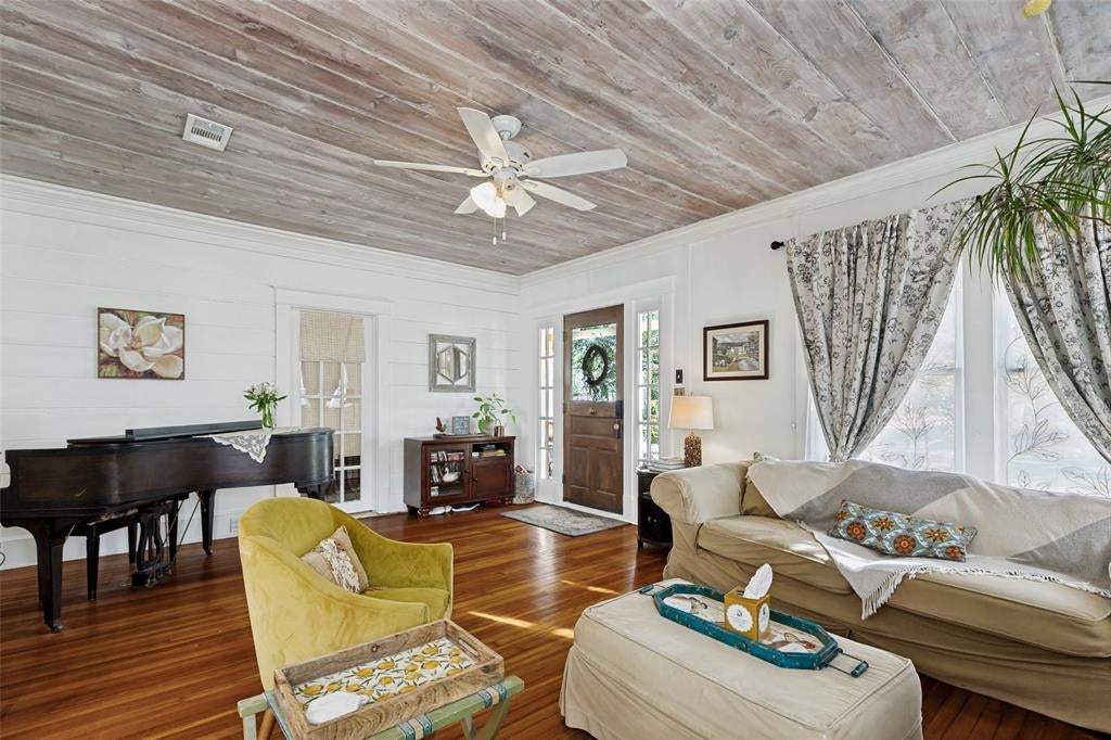 408 Heard St, Mckinney, TX 75069 photo