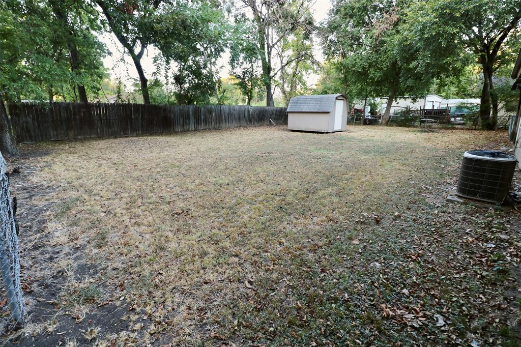 308 Honey Grove St, Roxton, TX 75477 photo